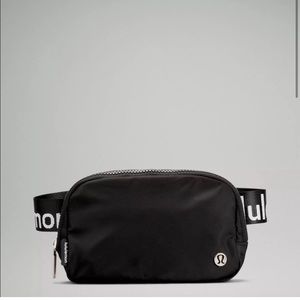 Lululemom Everywhere Belt Bag Black and White